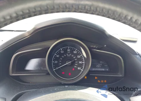 2018 Mazda Mazda3 Touring из США, поврежденный, VIN 3MZBN1V35JM193132